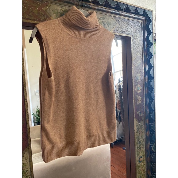 Vintage cashmere sleeveless sweater - Picture 5 of 5